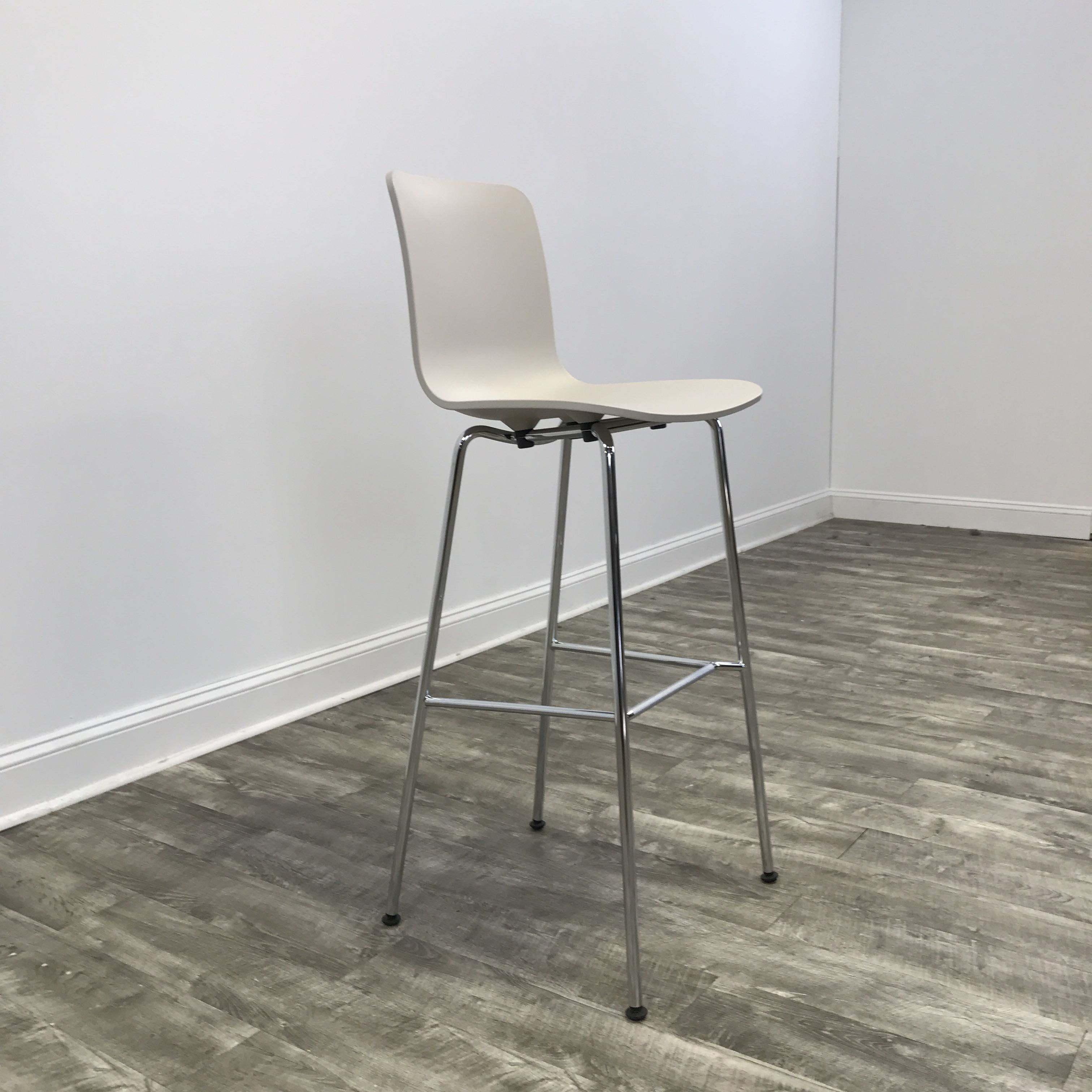 开云（中国） - 坐具|吧椅/凳子|办公家具|设计师家具|哈尔吧椅